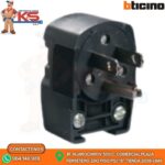 ENCHUFE PLANO 2P+T 15A 230V AMERICANO NEGRO