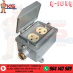 TOMACORRIENTE INDUSTRIAL DOBLE 20A UNIVERSAL C/LÍNEA TIERRA